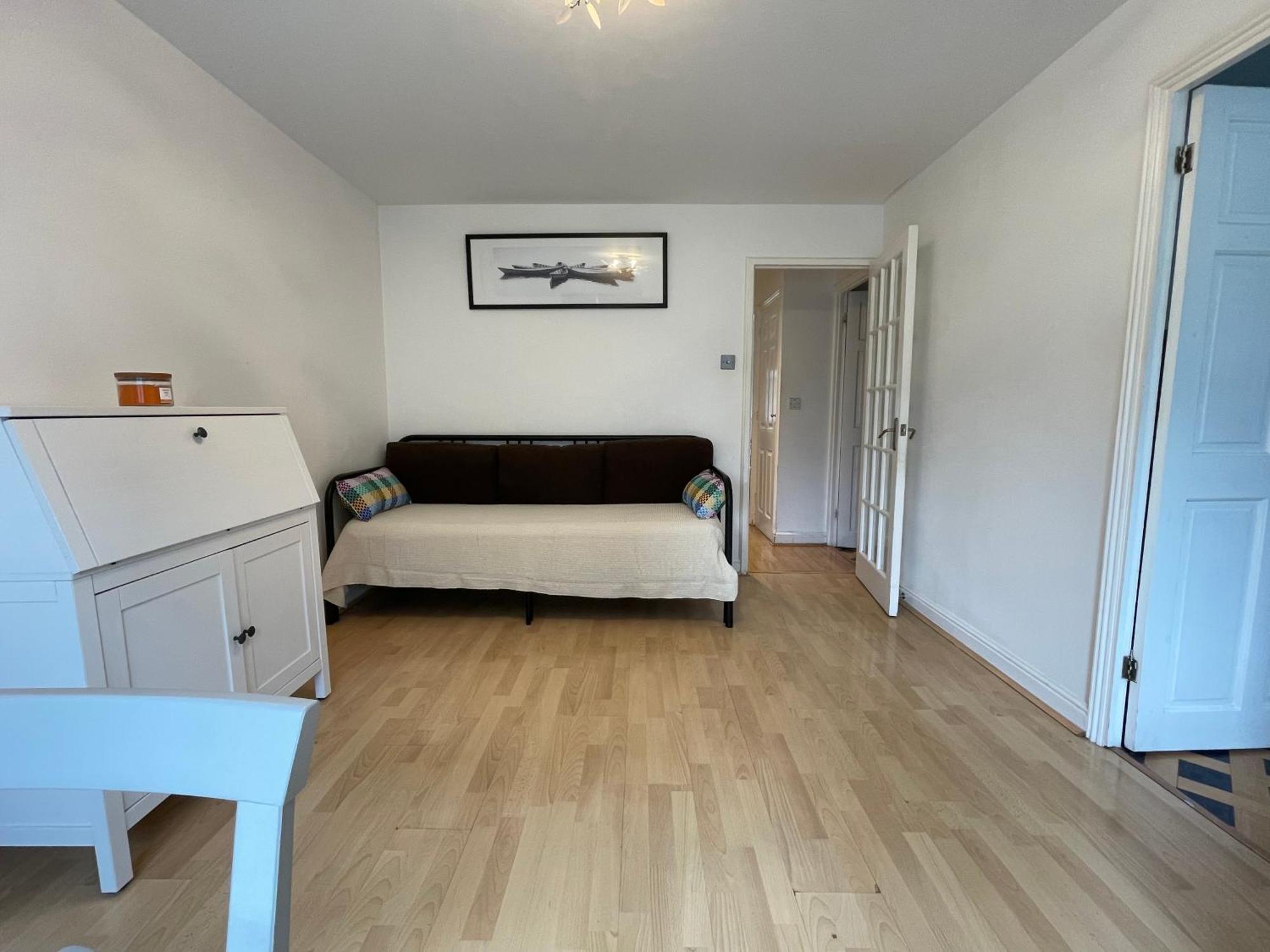 Surrey Docks Se16 Near Canada Water N Easy Access Canary Wharf London Exterior photo